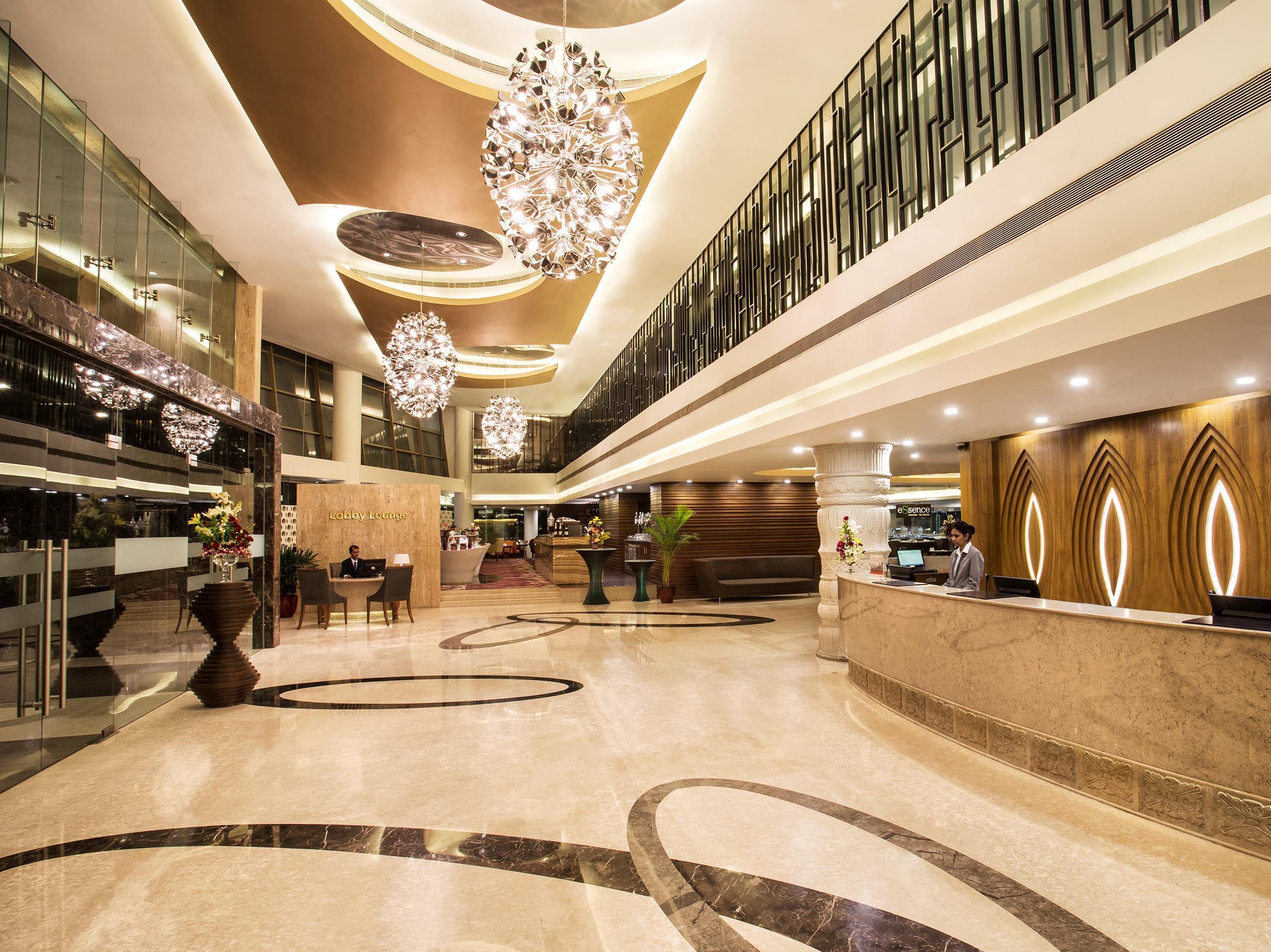Crowne Plaza Ahmedabad City Centre By Ihg Buitenkant foto
