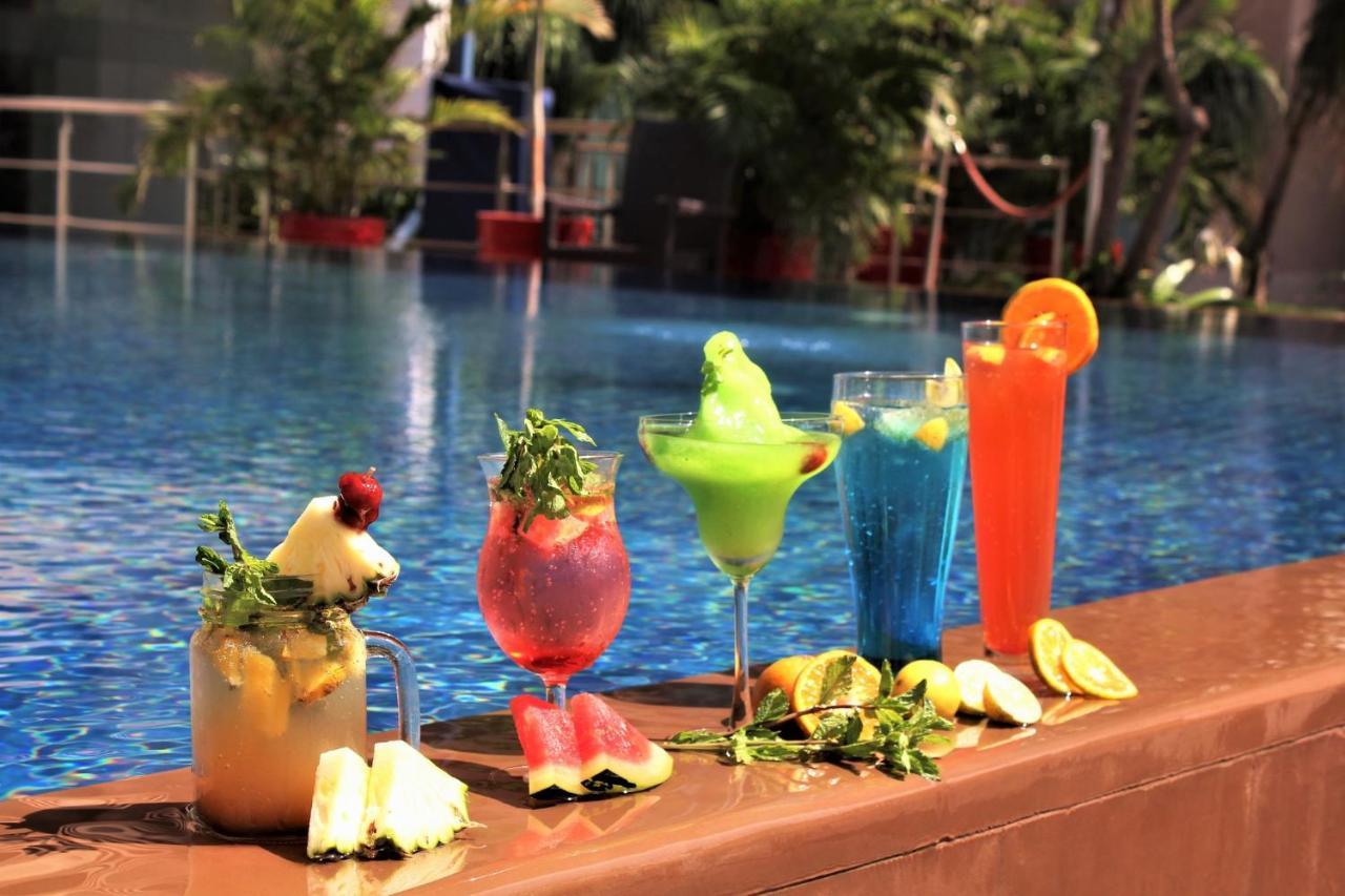 Crowne Plaza Ahmedabad City Centre By Ihg Buitenkant foto
